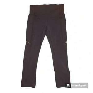 246 Lululemon black cropped leggings, size 4